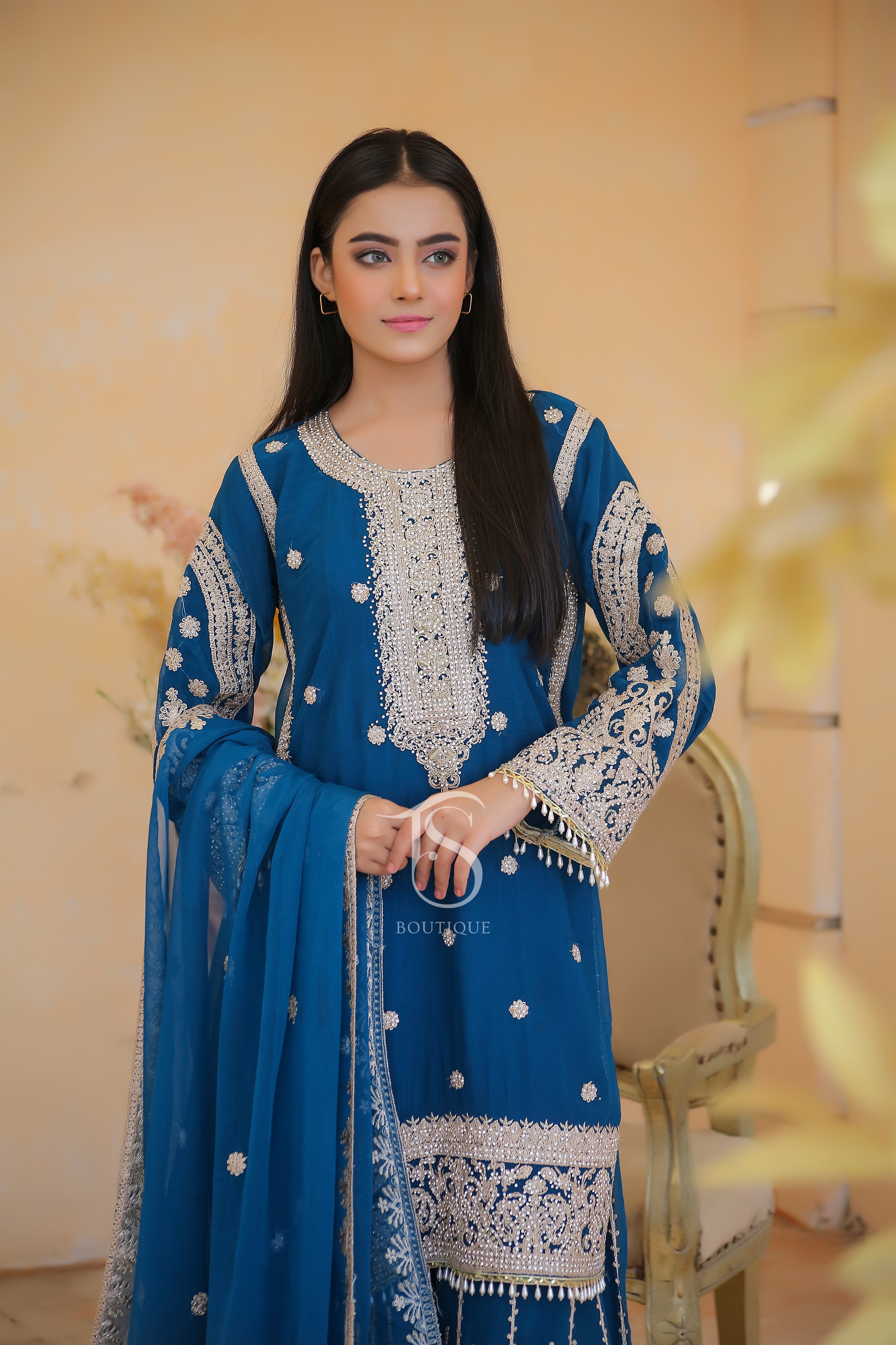 Exquisite 3-Piece Festive Ensemble – Intricate Dori Embroidery with Premium DMC Stone Accents